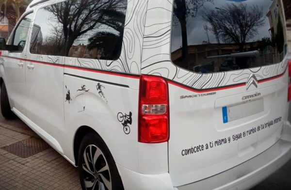 Decoración camper Spacetourer - Jumpy -Traveller - Expert - Proace - Vivaro.