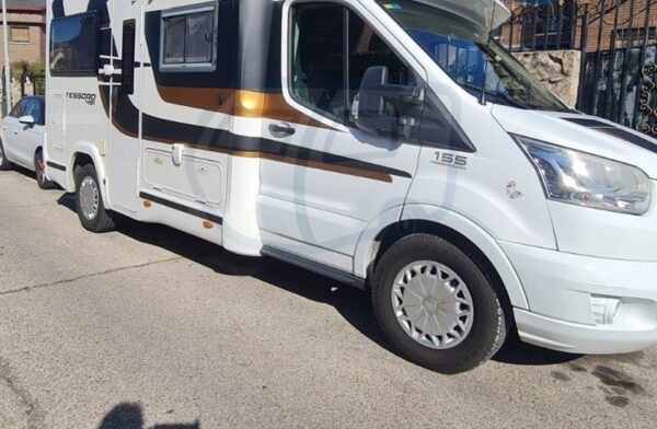 Decoración autocaravana Benimar Tessoro 481