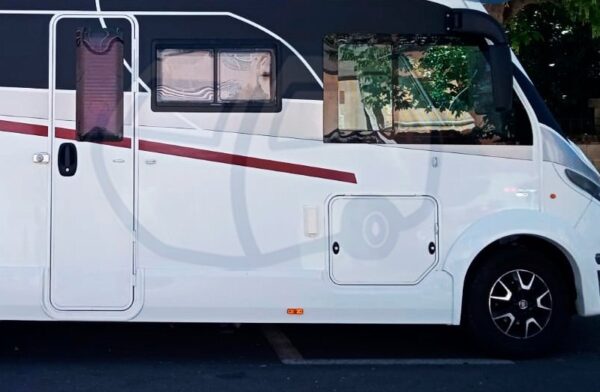 Decoración autocaravana Benimar Aristeo 642