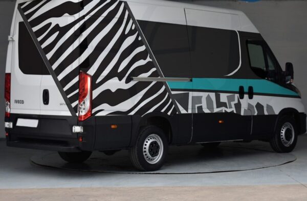 Decoración furgo camper Iveco Daily