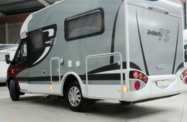Decoración autocaravana Dethleffs 75