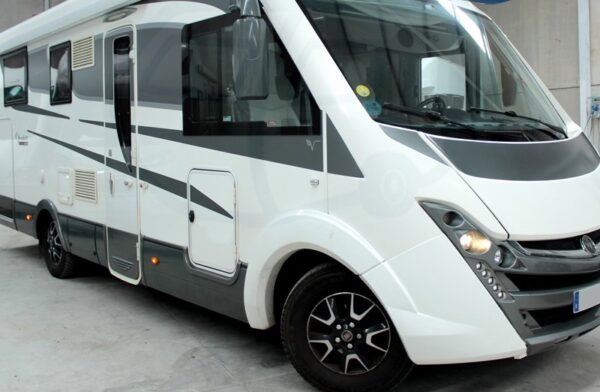 Decoración autocaravana Mobilvetta K-Yacht89